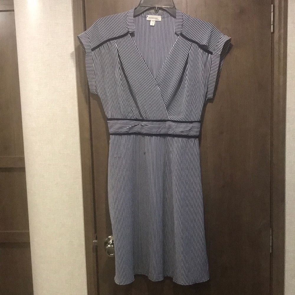 Monteau navy white striped capsleeve waisted midi dress